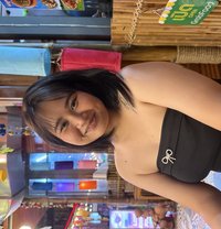 Bella - puta in Bangkok