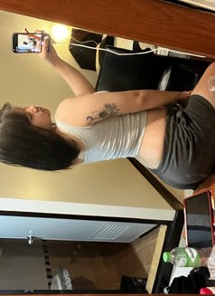 Bella - puta in Bangkok Photo 8 of 8