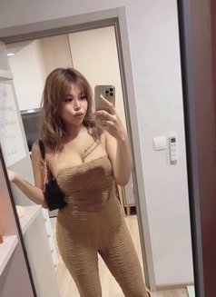 Bella - puta in Bangkok Photo 11 of 13