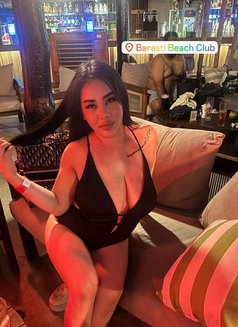 Bella - masseuse in Dubai Photo 3 of 9