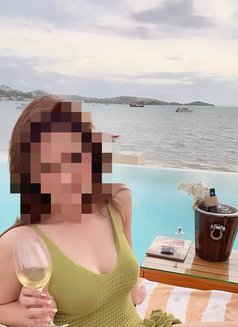 Bella - escort in Ko Samui Photo 1 of 3