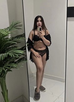 Bella - puta in Riyadh Photo 11 of 12