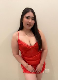 Bella - escort in Riyadh Photo 1 of 5