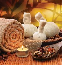 Bella - masseuse in Singapore
