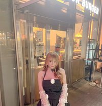 Bella - puta in Tokyo