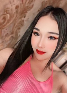 Bella - Transsexual escort in Dubai Photo 7 of 21