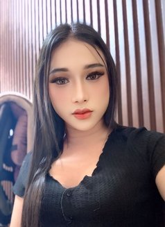 Bella - Transsexual escort in Dubai Photo 10 of 21