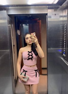 Bella - Transsexual escort in Dubai Photo 13 of 21