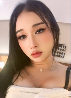 Bella - Transsexual escort in Dubai Photo 19 of 21