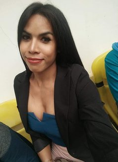 Bella - Transsexual escort in Phuket Photo 6 of 6