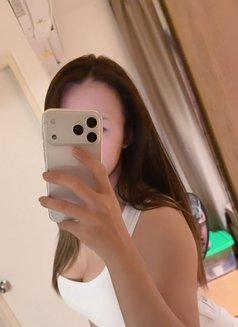 Bella - Transsexual escort in Riyadh Photo 4 of 9