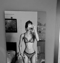 Bella the Beauty - Acompañantes transexual in New Delhi Photo 25 of 25