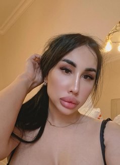 Zalina - Transsexual escort in İstanbul Photo 10 of 26