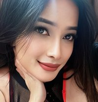 Bella vers - Transsexual escort in Bangalore Photo 13 of 14