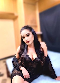Bella vers - Transsexual escort in Bangalore Photo 5 of 7