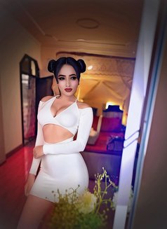 Bella vers - Transsexual escort in Bangalore Photo 7 of 7