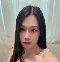 Bella versatile and good massage - Transsexual escort in Riyadh Photo 10 of 12