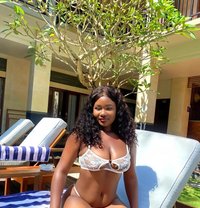 Bella - escort in Bali