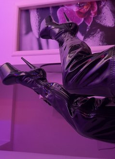 BellaDona - Acompañantes transexual in Berne Photo 5 of 6