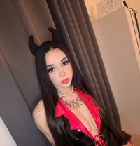 Bellaemyof - Acompañante transexual in Paris
