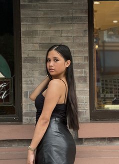 Belle Aguinaldo - Acompañantes transexual in Bangkok Photo 8 of 9