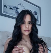 Belle B2 B Massage - masseuse in London