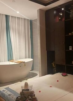 Belle Care Luxury Spa - masseuse in Abu Dhabi Photo 6 of 10