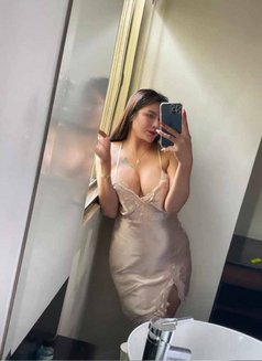 Belle - Transsexual escort in Ho Chi Minh City Photo 1 of 4