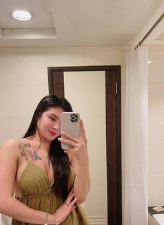 Belle - Transsexual escort in Ho Chi Minh City Photo 3 of 4