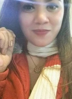 Belle - escort in Davao Photo 4 of 7