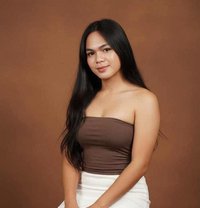 Belle - Intérprete de adultos in Manila