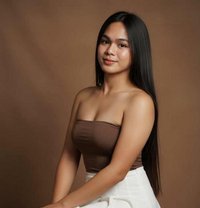 Belle - Intérprete de adultos in Manila