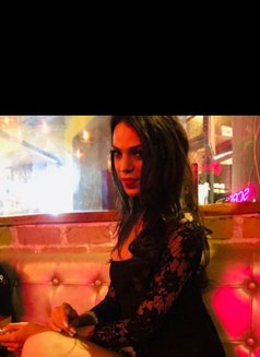 Belle - Transsexual escort in Mumbai Photo 3 of 11
