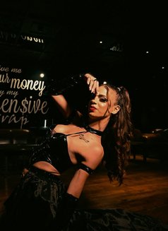 Belle - Transsexual escort in Mumbai Photo 4 of 11