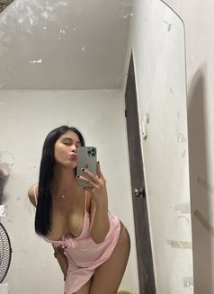 TOP and BOTTOM in RIYADH - Transsexual escort in Riyadh Photo 5 of 12