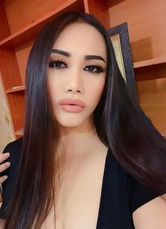 Belly Ladyboy Chubby - Transsexual escort in Dubai Photo 3 of 7