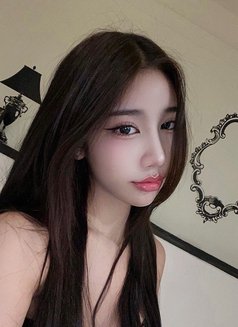 Belly - Transsexual escort in Bangkok Photo 4 of 14