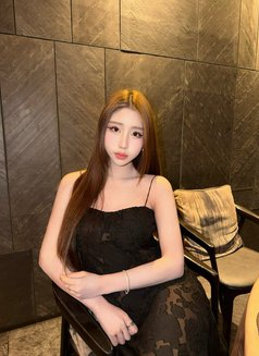 Belly - Transsexual escort in Bangkok Photo 7 of 14