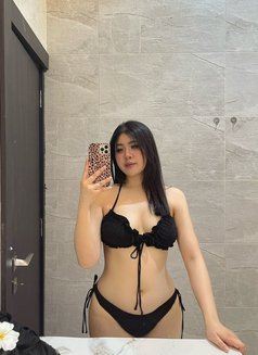 Bena - escort in Şalālah Photo 2 of 6