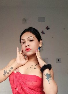 Hard fucking lady - Transsexual escort in Kolkata Photo 1 of 11