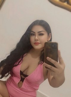 Beni - masseuse in Dammam Photo 4 of 8