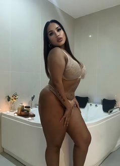 Benny ……. Professional massage - puta in Riyadh Photo 17 of 19