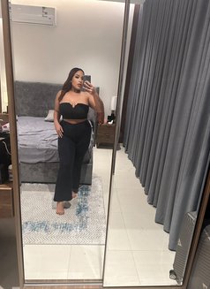 Benny - escort in Riyadh Photo 1 of 5