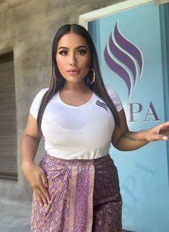 Benny - escort in Riyadh Photo 8 of 13