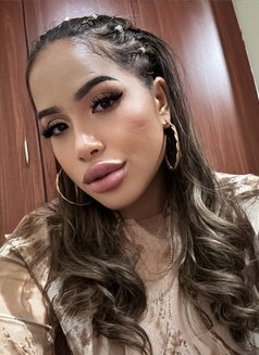 Benny - escort in Riyadh Photo 9 of 13