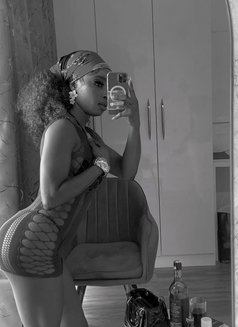 Bennybest - escort in Noida Photo 5 of 15