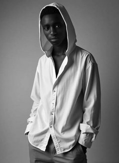 Benson Mwiti - masseur in Nairobi Photo 8 of 13