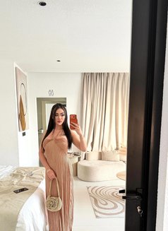 Benz Nattinasar - Transsexual escort in Jeddah Photo 4 of 6
