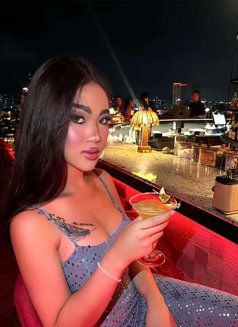 Benz Nattinasar - Transsexual escort in Jeddah Photo 6 of 6