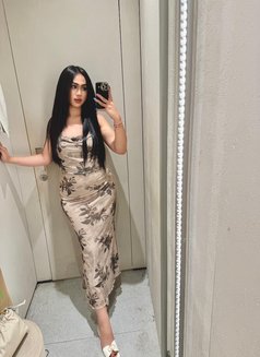Benz sexy VIP service - Transsexual escort in Muscat Photo 1 of 7